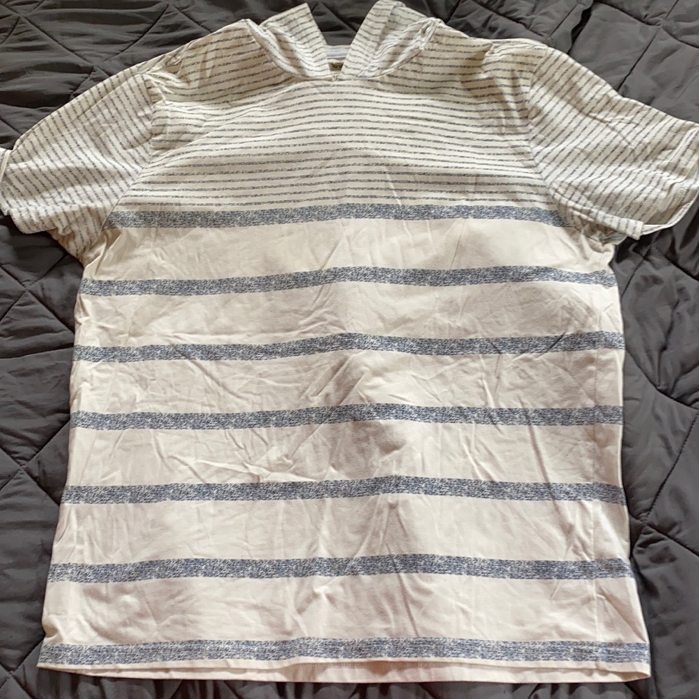 T-shirt hoodie